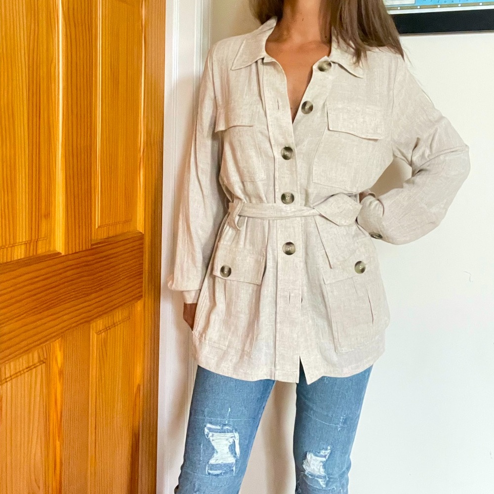 NWT button down belted top / jacket